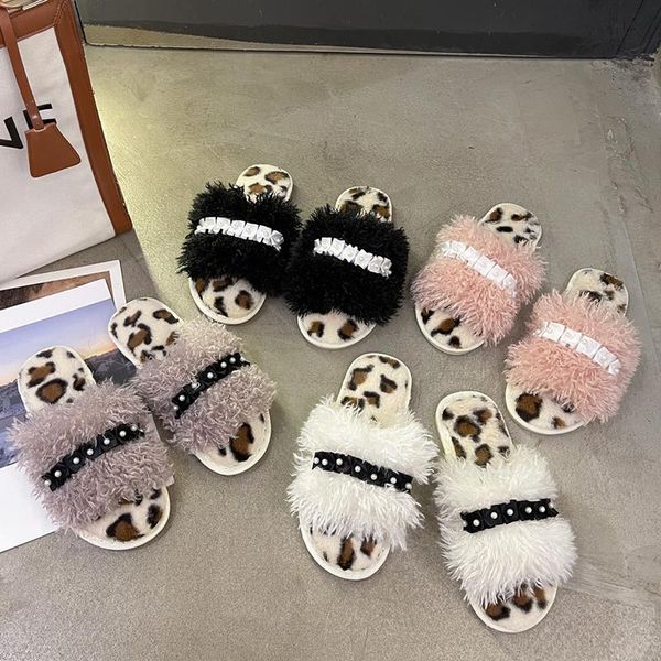 slippers 2021 plush leopard print women fur fashion pearl decoration open toe solid home flat fluffy slides, Black
slippers 2021 plush leopard print women fur fashion pearl decoration open toe solid home flat fluffy slides, Black