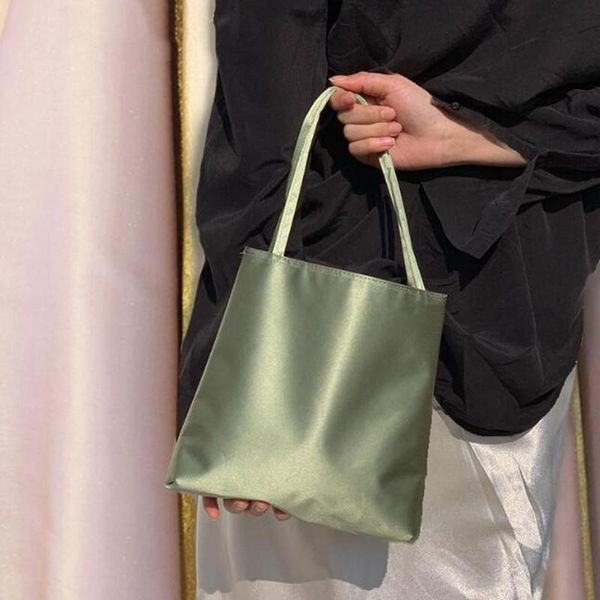 cross body women's style shiny tote bag handbag waterproof nylon fashion retro single shoulder
cross body women's style shiny tote bag handbag waterproof nylon fashion retro single shoulder