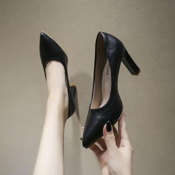 autumn new fashion black high heels ladies square heel pointed single shoes career office women's shoes simple comfort pumps 8cm
autumn new fashion black high heels ladies square heel pointed single shoes career office women's shoes simple comfort pumps 8cm