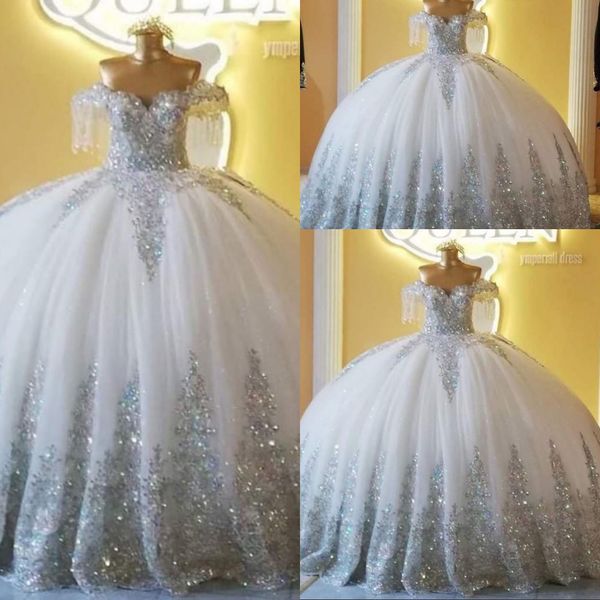 2021 luxury quinceanera dresses ball gown off shoulder silver lace crystal beading bling plus size sweet 16 formal party prom evening gowns, Blue;red
2021 luxury quinceanera dresses ball gown off shoulder silver lace crystal beading bling plus size sweet 16 formal party prom evening gowns, Blue;red