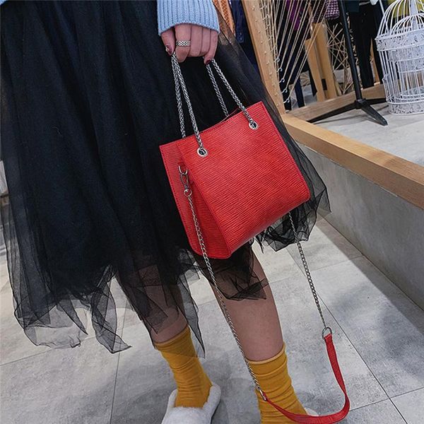 shoulder bags 2021 fashion women handbag bag hardware chain strap pu leather messenger tote for ladies bolsa feminina
shoulder bags 2021 fashion women handbag bag hardware chain strap pu leather messenger tote for ladies bolsa feminina