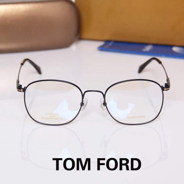 viper glasses tom tf5417 pure titanium ultra light full myopia men's and women's fashion brand frame glasses, White;black
viper glasses tom tf5417 pure titanium ultra light full myopia men's and women's fashion brand frame glasses, White;black