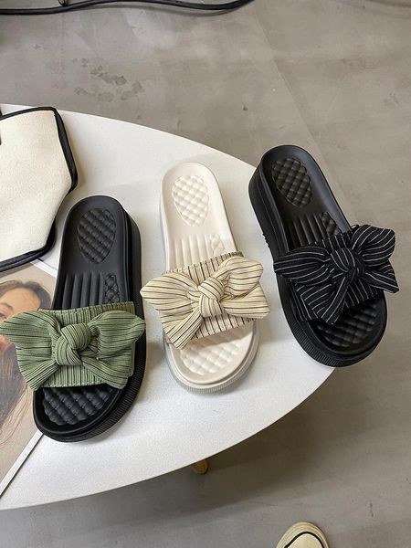 slippers beach shoes low flat slides slipers women platform fashion butterfly-knot sabot 2021 luxury rubber cotto, Black
slippers beach shoes low flat slides slipers women platform fashion butterfly-knot sabot 2021 luxury rubber cotto, Black