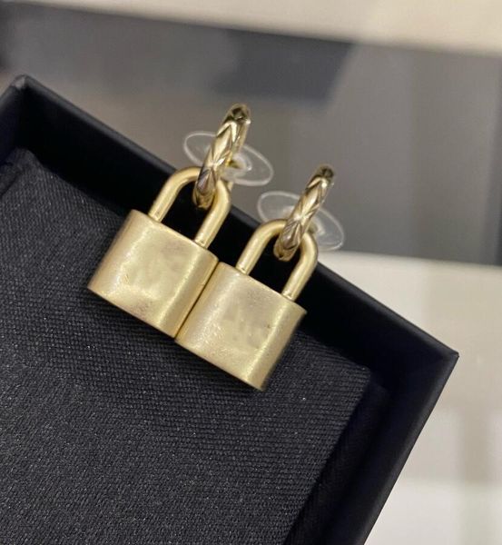 korean lock letter dangle & chandelier cold style simple fashion classic big earrings female fast delivery, Silver
korean lock letter dangle & chandelier cold style simple fashion classic big earrings female fast delivery, Silver