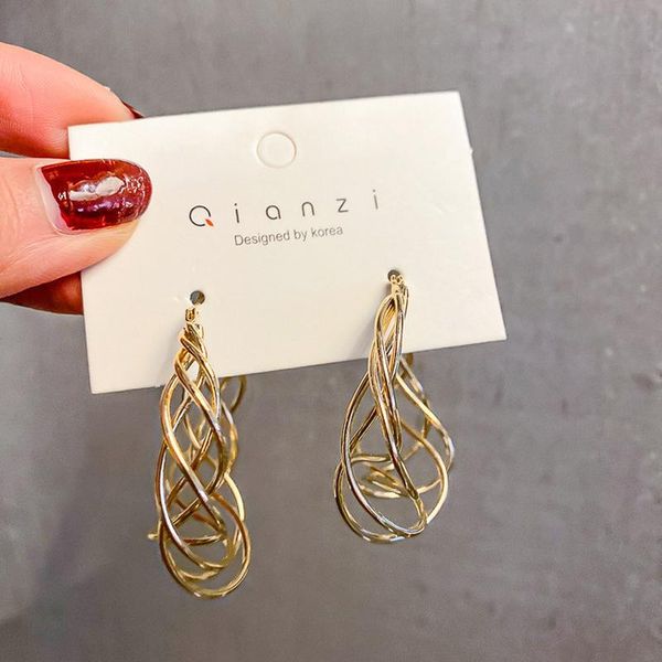 hoop & huggie europe and america personality female simple metal texture woven twist earrings fashion women's accessories jewelry, Golden;silver
hoop & huggie europe and america personality female simple metal texture woven twist earrings fashion women's accessories jewelry, Golden;silver