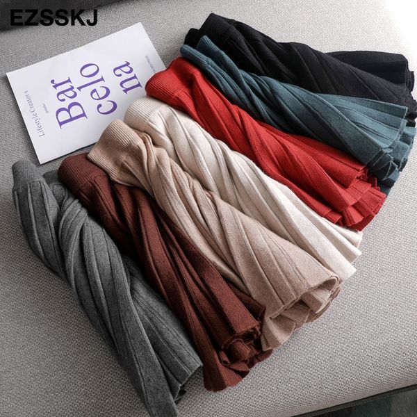 autumn winter short women mini sweater pleated a-line sun skirt new high-waist 210303, Black
autumn winter short women mini sweater pleated a-line sun skirt new high-waist 210303, Black
