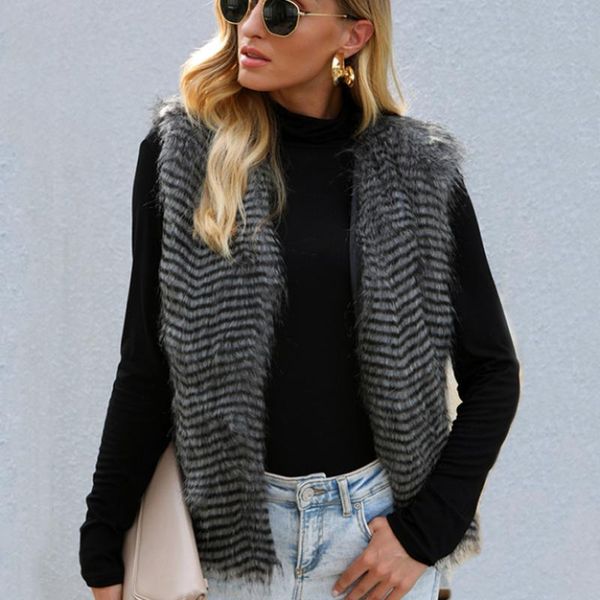 women's vests vest peacock hair color 2021 winter europe america striped black clothing plus size slim casual faux fur coat, Black;white
women's vests vest peacock hair color 2021 winter europe america striped black clothing plus size slim casual faux fur coat, Black;white