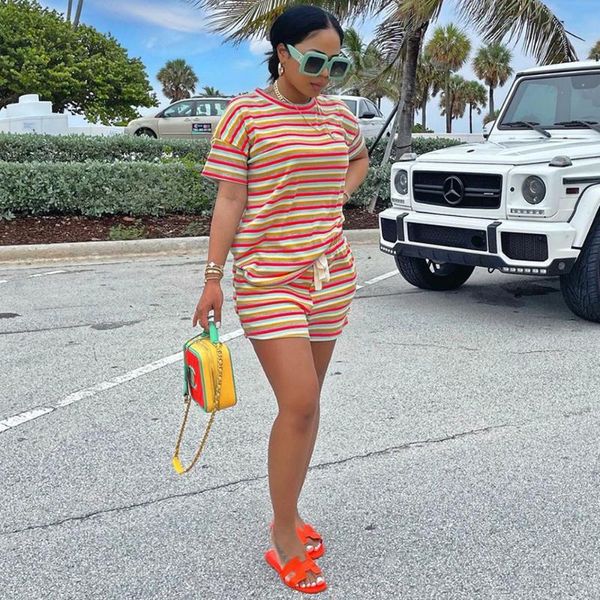 women's tracksuits tracksuit two piece sport suit striped print short sleeve t-shirt and biker female clothing loungewear outfit, Gray
women's tracksuits tracksuit two piece sport suit striped print short sleeve t-shirt and biker female clothing loungewear outfit, Gray
