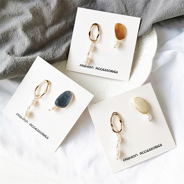 stud women earrings fashion sense temperament senior asymmetry natural pearl, Golden;silver
stud women earrings fashion sense temperament senior asymmetry natural pearl, Golden;silver