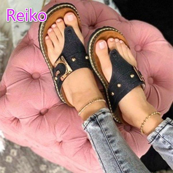 slippers 2021 summer ladies flip flops flat fashion oversized sandals and color matching belt buckle decorative women shoes, Black
slippers 2021 summer ladies flip flops flat fashion oversized sandals and color matching belt buckle decorative women shoes, Black