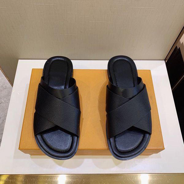 fashion designer casual slippers for men, summer beach slides, men's sandals, with boxes, wholesale ,size 38-44,-b015, Black
fashion designer casual slippers for men, summer beach slides, men's sandals, with boxes, wholesale ,size 38-44,-b015, Black