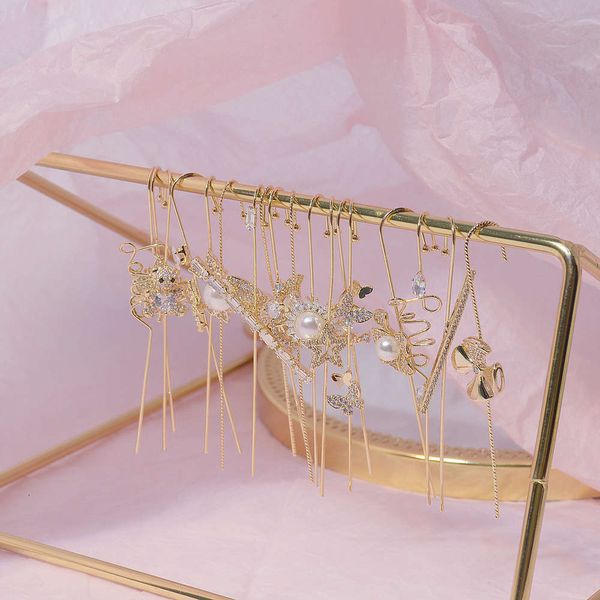 temperament network red single earring fashion design sense personalized earrings female
temperament network red single earring fashion design sense personalized earrings female