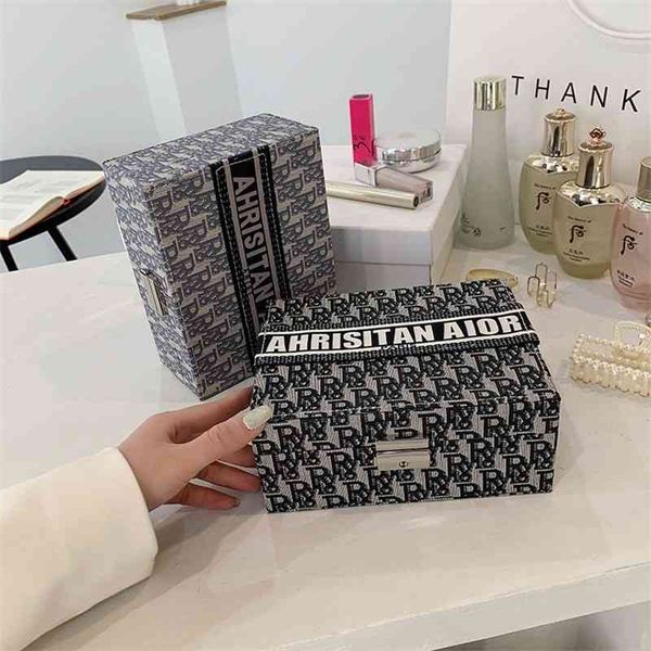 factory shop rings, earrings, necklaces, glass boxes, european princess, and birthday gifts, superimposed tray jewelry storage
factory shop rings, earrings, necklaces, glass boxes, european princess, and birthday gifts, superimposed tray jewelry storage