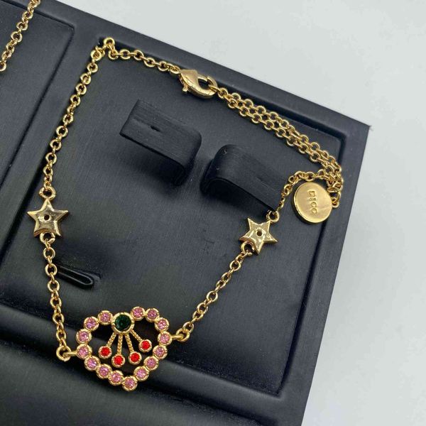 star pearl color diamond earrings female love temperament high version bracelet necklace female, Golden
star pearl color diamond earrings female love temperament high version bracelet necklace female, Golden