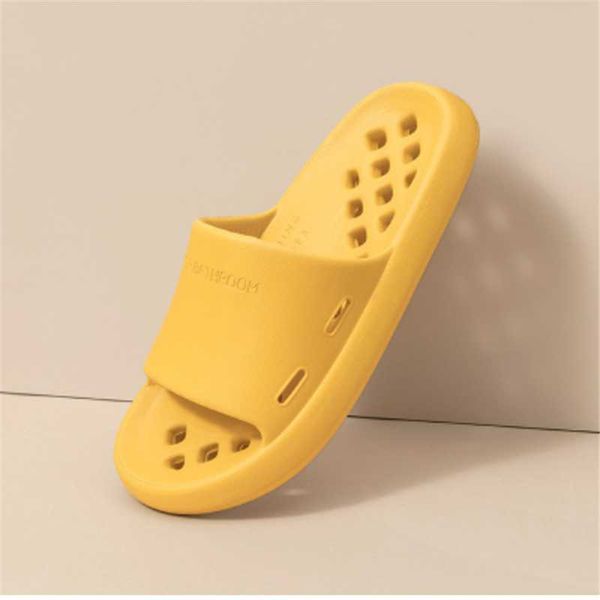 2021 spring and summer new fashion popular solid color soft solid color slippers 1684, Black
2021 spring and summer new fashion popular solid color soft solid color slippers 1684, Black