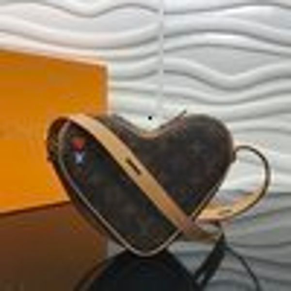 libobo6_1 im0a m45149 backpacks handbags iconic handles shoulder bags totes cross body bag clutches evening oxidized leather business, Red;black
libobo6_1 im0a m45149 backpacks handbags iconic handles shoulder bags totes cross body bag clutches evening oxidized leather business, Red;black