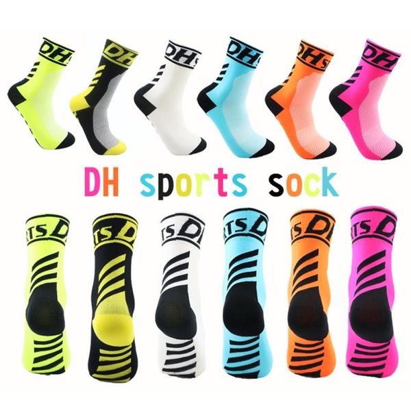 sports socks 1 pair outdoor cycling cotton anti slip moisture wicking breathable hosiery for basketball soccer, Black
sports socks 1 pair outdoor cycling cotton anti slip moisture wicking breathable hosiery for basketball soccer, Black