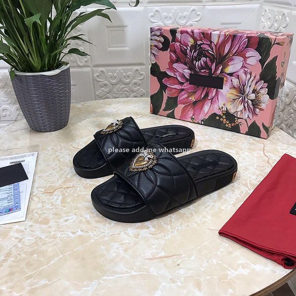 2021woman slipper fashion thick bottom slippers platform alphabet lady sandals leather flat beach indoor heel slides size35-41, Black
2021woman slipper fashion thick bottom slippers platform alphabet lady sandals leather flat beach indoor heel slides size35-41, Black