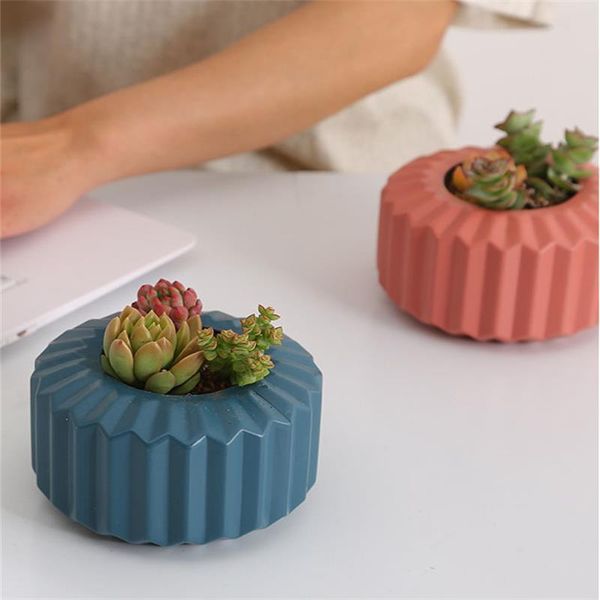 vases succulent flowerpot plastic thickening creative simple large-caliber indoor fleshy personality plant home accessories
vases succulent flowerpot plastic thickening creative simple large-caliber indoor fleshy personality plant home accessories