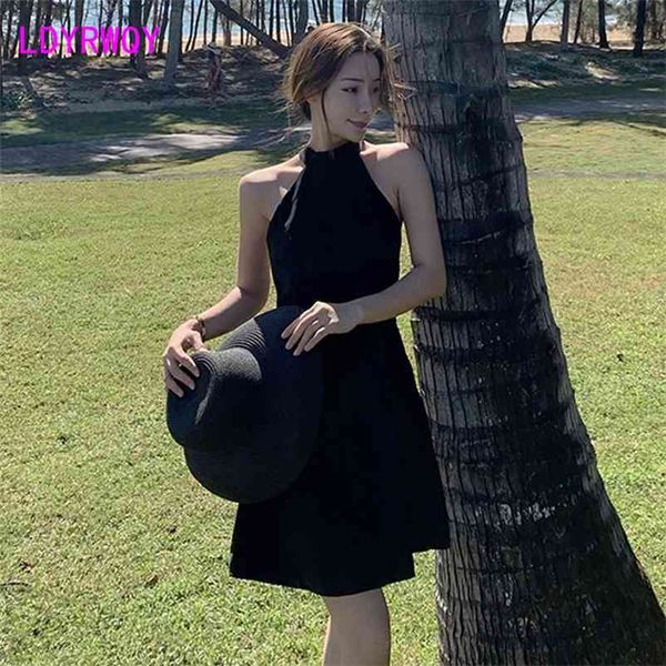 ldyrwqy summer french waist and neck hanging black fashionable style socialite dress office lady 210603, Black;gray 
ldyrwqy summer french waist and neck hanging black fashionable style socialite dress office lady 210603, Black;gray