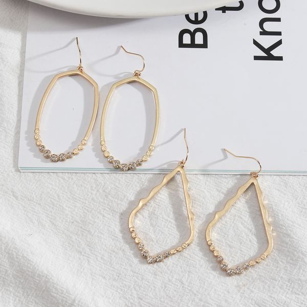 simple hexagon teardrop inspired metal frame rhinestone charms earrings for women dangle earings boutique christmas gifts, Golden
simple hexagon teardrop inspired metal frame rhinestone charms earrings for women dangle earings boutique christmas gifts, Golden