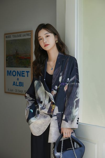 2021 new fashion blazer women striped print patchwork blazers and jackets designer coat autumn spring loose casual outwear j28d, White;black
2021 new fashion blazer women striped print patchwork blazers and jackets designer coat autumn spring loose casual outwear j28d, White;black