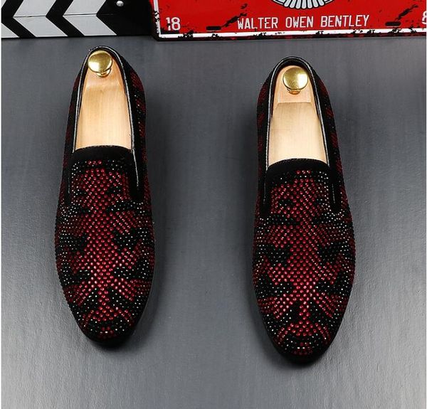 new brand noble black red men dress shoes velvet crystal luxury mens party loafers moccasins office man footwear
new brand noble black red men dress shoes velvet crystal luxury mens party loafers moccasins office man footwear