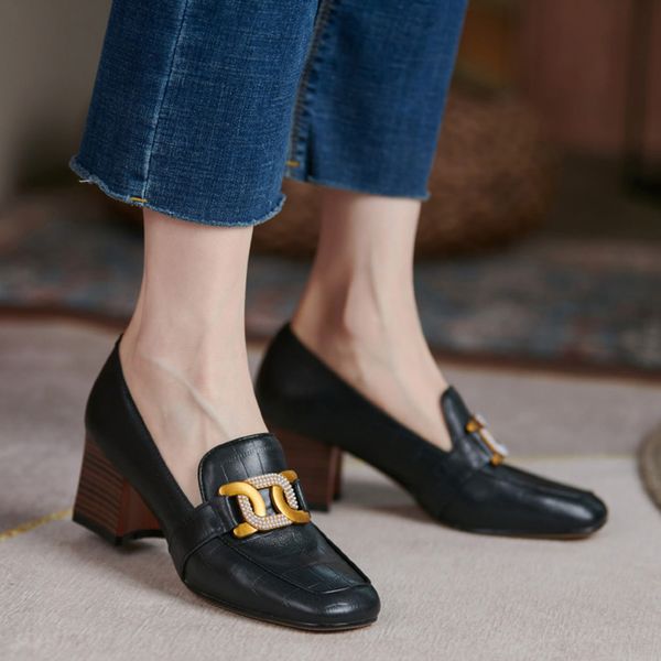sandals genuine leather women's high-heeled shoes decoration of metal pumps toe square foot sliding in black beige yl7i
sandals genuine leather women's high-heeled shoes decoration of metal pumps toe square foot sliding in black beige yl7i