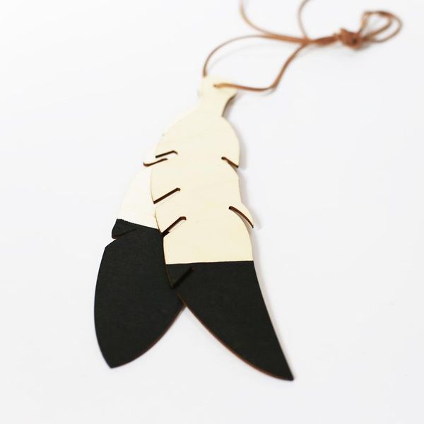 decorative objects & figurines ins nordic wooden feather hanging pendant with rope baby play tent kids room decoration ornaments nursery wal
decorative objects & figurines ins nordic wooden feather hanging pendant with rope baby play tent kids room decoration ornaments nursery wal