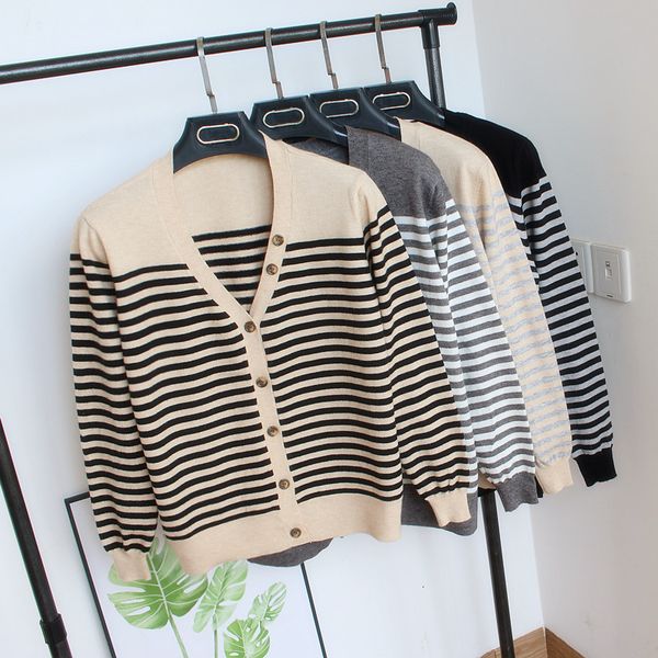 2021 new women's cropped female black stripe short v neck single breasted sweater woman knitted cardigan 9d6c, White;black
2021 new women's cropped female black stripe short v neck single breasted sweater woman knitted cardigan 9d6c, White;black