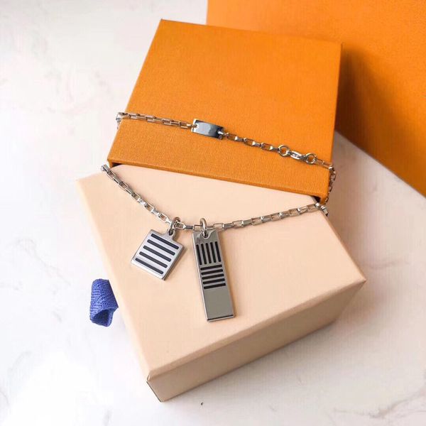 designer pendant bracelet necklaces fashion necklace for man woman channel jewelry pendants multiple options with box, Silver
designer pendant bracelet necklaces fashion necklace for man woman channel jewelry pendants multiple options with box, Silver