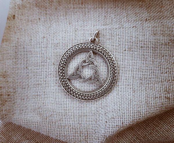 pendant necklaces brigid's knot goddess irish necklace jewelry, Silver 
pendant necklaces brigid's knot goddess irish necklace jewelry, Silver