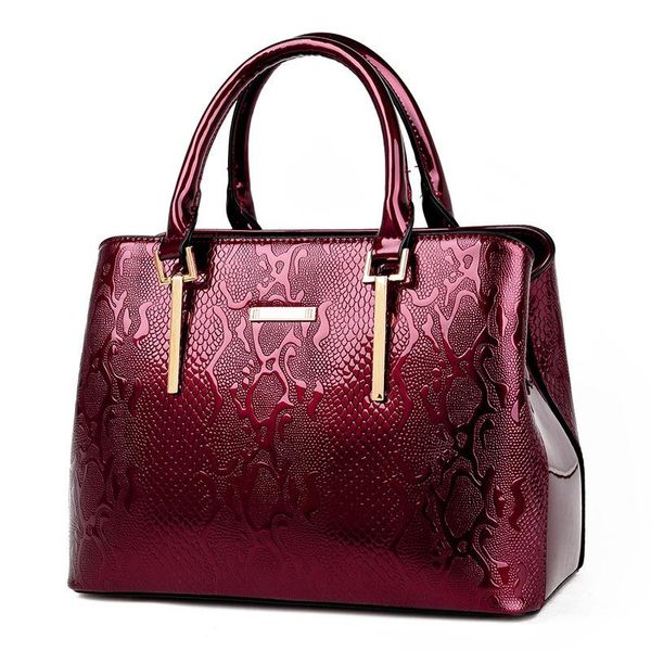evening bags 2021 fashion patent leather luxury tote bag large capacity handbag women's diagonal shoulder
evening bags 2021 fashion patent leather luxury tote bag large capacity handbag women's diagonal shoulder