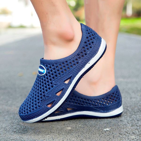 casual lightweight summer sandals with breathable holes for beach sports solid color non-slip slip-on men's slippers#g30, Black
casual lightweight summer sandals with breathable holes for beach sports solid color non-slip slip-on men's slippers#g30, Black