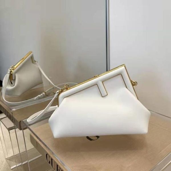 factory outlet luxury handbags storage r09 21 new f family summer lamb leather bag oblique span one shoulder personalized women's bag i
factory outlet luxury handbags storage r09 21 new f family summer lamb leather bag oblique span one shoulder personalized women's bag i