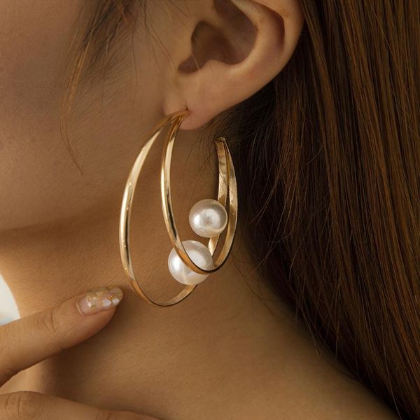 hoop & huggie modern jewelry exaggerated earrings 2021 design simulated pearl golden plating metal for girl fine accessories, Golden;silver
hoop & huggie modern jewelry exaggerated earrings 2021 design simulated pearl golden plating metal for girl fine accessories, Golden;silver