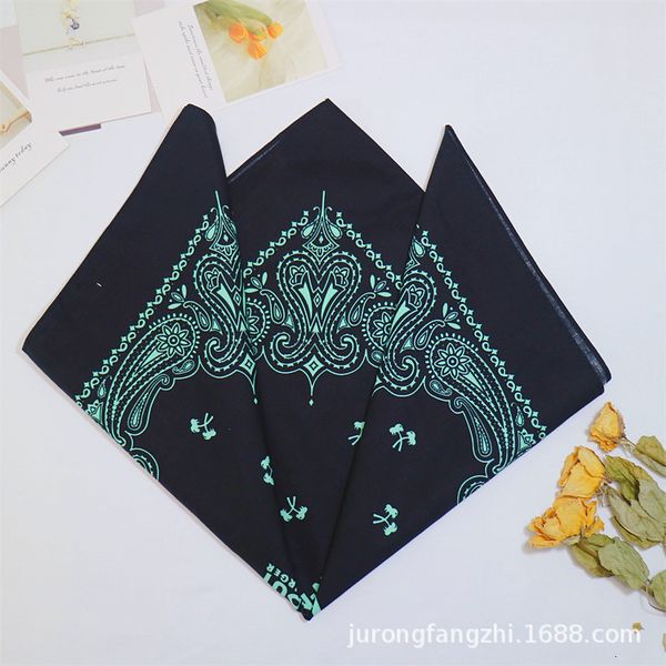 handkerchief winter green printed flowers plain square towel pastoral decoration men and women can use outdoor headscarf high count high-den, White
handkerchief winter green printed flowers plain square towel pastoral decoration men and women can use outdoor headscarf high count high-den, White