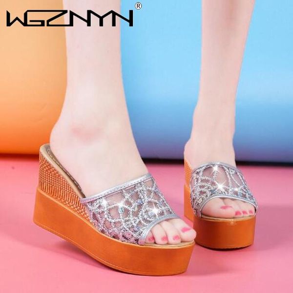 new platform slippers wedge slides slippers women summer shoes beach sandals ladies shoes with heels pearl flower 2021, Black
new platform slippers wedge slides slippers women summer shoes beach sandals ladies shoes with heels pearl flower 2021, Black