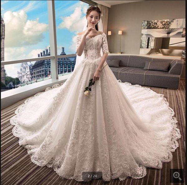 2021 new arrival luxury white tulle ball gown wedding dress off the shoulder v neck chapel train lace appliques royal bride dresses princess
2021 new arrival luxury white tulle ball gown wedding dress off the shoulder v neck chapel train lace appliques royal bride dresses princess