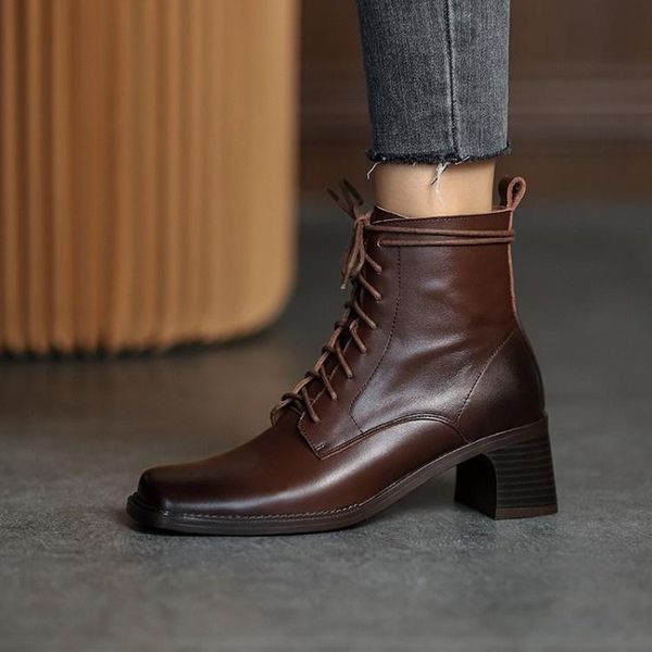dress shoes all women's boots thick heel square head front lace up side zipper short leather european korean chinese barrel, Black
dress shoes all women's boots thick heel square head front lace up side zipper short leather european korean chinese barrel, Black