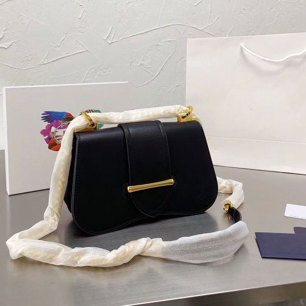 2022women luxury sidonie shoulder bags designer fashion handbags crossbody totes hobo bag genuine leather ch
2022women luxury sidonie shoulder bags designer fashion handbags crossbody totes hobo bag genuine leather ch