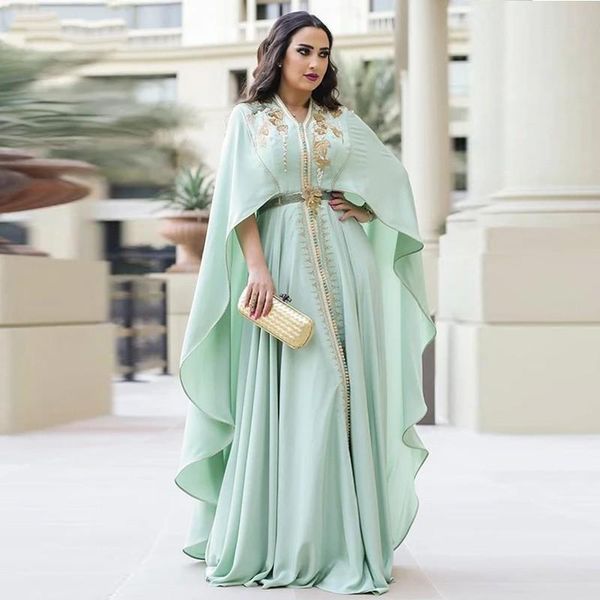 2021 moroccan caftan mint green prom dresses gold lace applique long half sleeves chiffon dubai formal gown robe courte evening gowns with e, Black;red
2021 moroccan caftan mint green prom dresses gold lace applique long half sleeves chiffon dubai formal gown robe courte evening gowns with e, Black;red