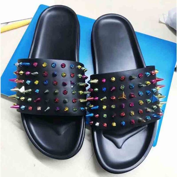 2021 confortable fashion man slipper rubber slide floral brocade shoes gear bottoms flip flops striped beach with box, Black
2021 confortable fashion man slipper rubber slide floral brocade shoes gear bottoms flip flops striped beach with box, Black