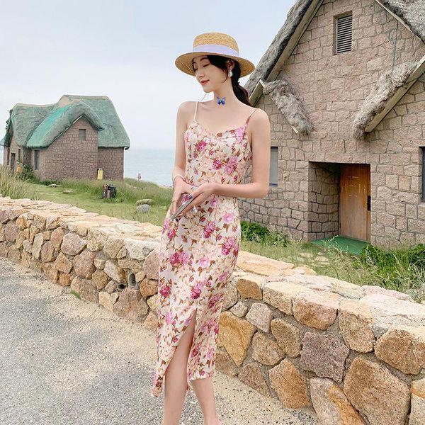 casual dresses vicone retro elegant slim high waisted feminine floral suspender dress, Black;gray
casual dresses vicone retro elegant slim high waisted feminine floral suspender dress, Black;gray