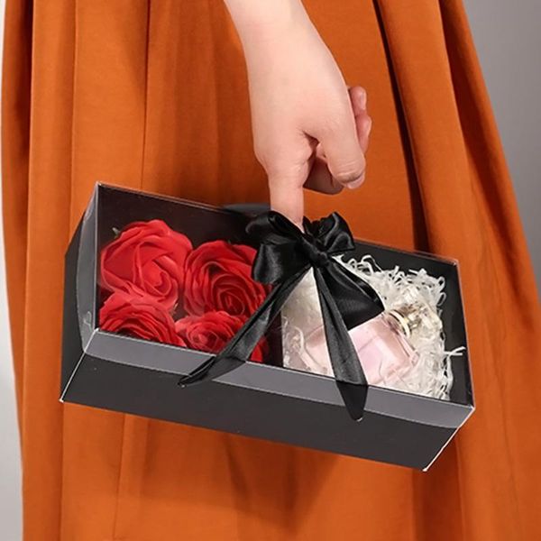 gift wrap flower box with transparent lid golden black mother's day father's square paper bag portable preserved bags
gift wrap flower box with transparent lid golden black mother's day father's square paper bag portable preserved bags