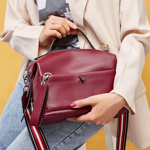 genuine leather tote bag ladies luxury first layer soft cowhide diagonal european and american classic handbag shoulder gift 1251
genuine leather tote bag ladies luxury first layer soft cowhide diagonal european and american classic handbag shoulder gift 1251