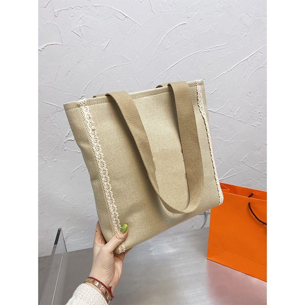 2021 spring and summer simple canvas bag lady daily commuting printed bag office worker shoulder
2021 spring and summer simple canvas bag lady daily commuting printed bag office worker shoulder