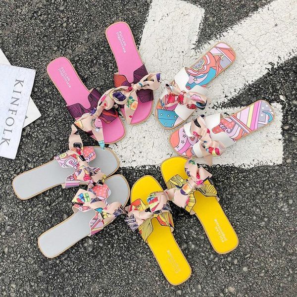 2021 summer ladies brand flat slippers simple large size outdoor puh slippers ladies candy color flat beach sandals, Black
2021 summer ladies brand flat slippers simple large size outdoor puh slippers ladies candy color flat beach sandals, Black