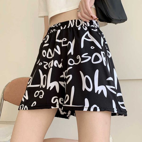 2021 letter sports shorts women's summer thin loose casual straight hong kong style fashionable, Black;white
2021 letter sports shorts women's summer thin loose casual straight hong kong style fashionable, Black;white