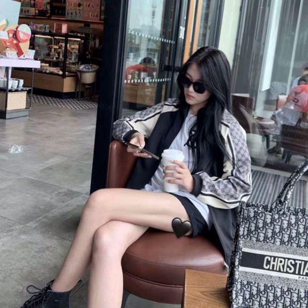 timis li women casual long sleeve zipper pockets hoodies jackets spring&autumn female harajuku outdoor patchwork sweatshirt, Black
timis li women casual long sleeve zipper pockets hoodies jackets spring&autumn female harajuku outdoor patchwork sweatshirt, Black